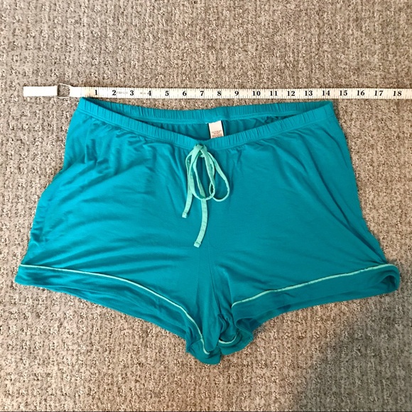 Victoria’s Secret Pajama Shorts - Picture 2 of 5